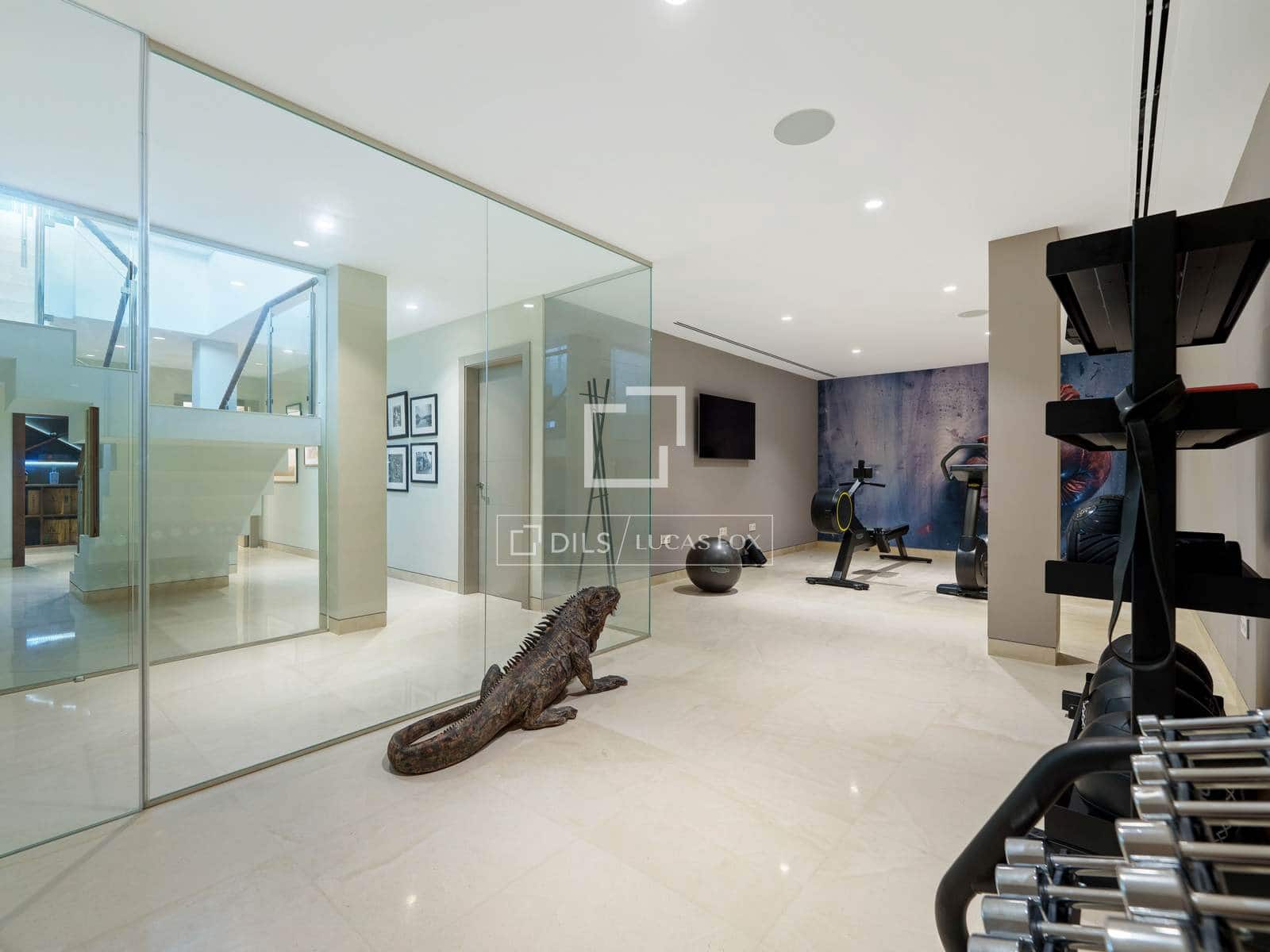 Chalet de 5 habitaciones en Marbella en venta con piscina garaje - 4.595.000 € (Ref: 10025992)