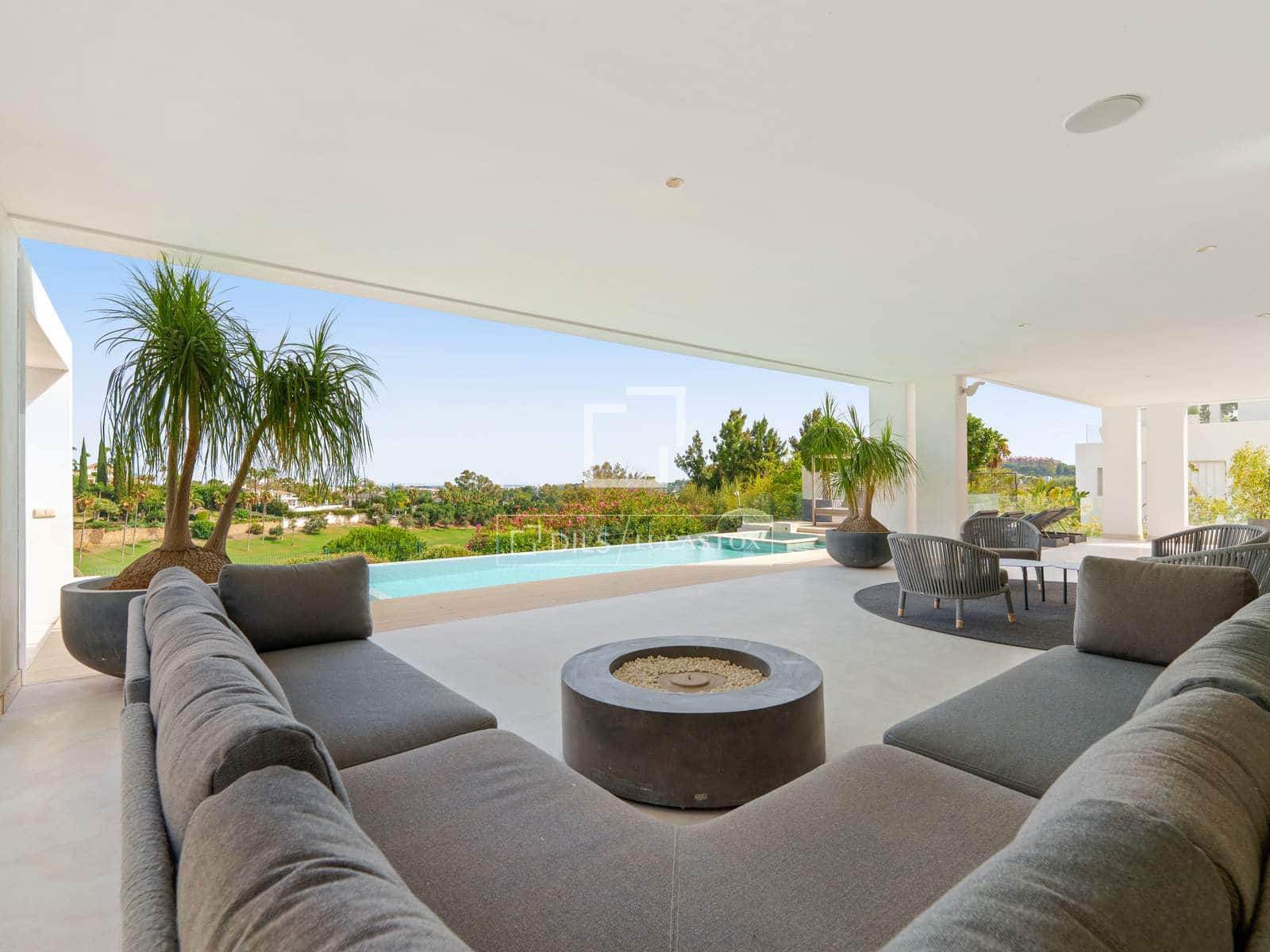 Chalet de 5 habitaciones en Marbella en venta con piscina garaje - 4.595.000 € (Ref: 10025992)