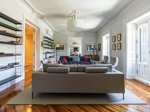 5 Zimmer Apartment zu vermieten in Madrid Stadt - 14.000 € (Ref: 10026156)