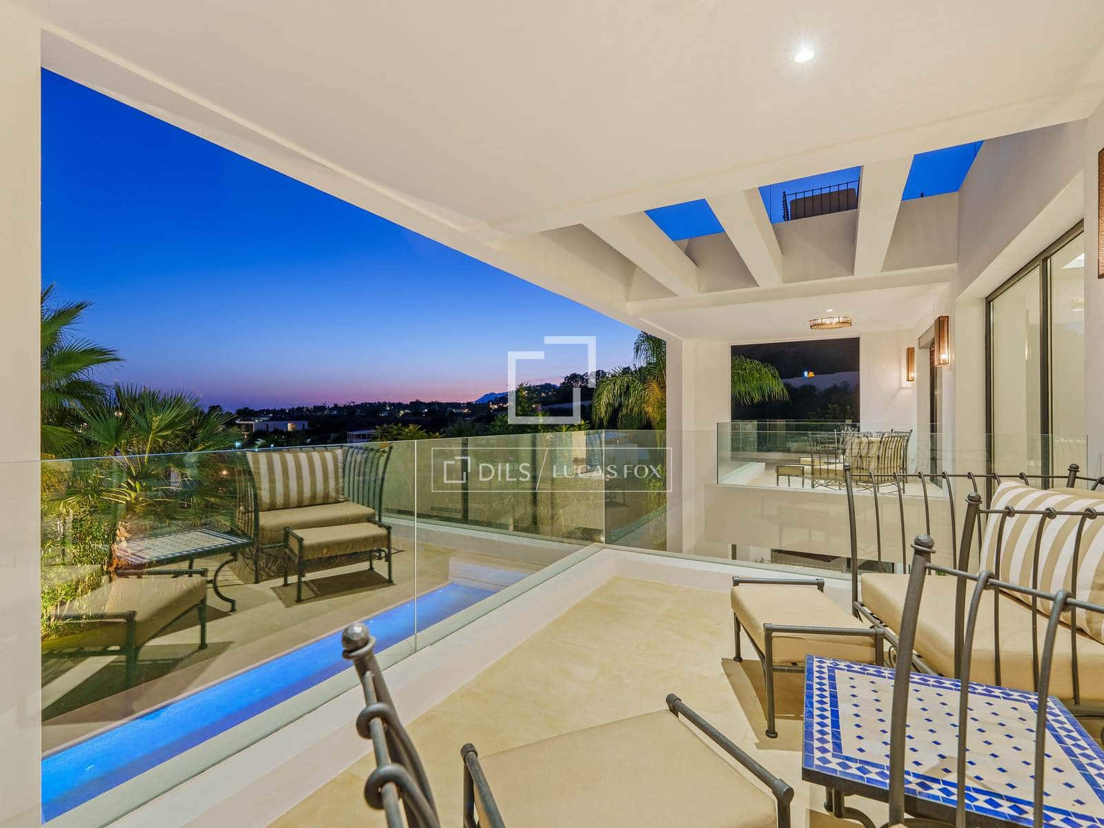 6 bedroom Villa for sale in Marbella with pool garage - € 3,895,000 (Ref: 10026159)
