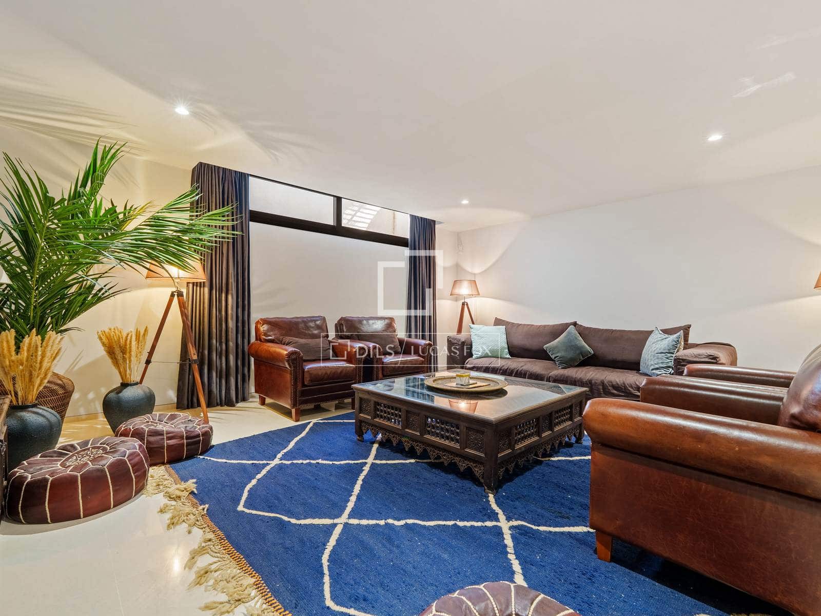 6 bedroom Villa for sale in Marbella with pool garage - € 3,895,000 (Ref: 10026159)