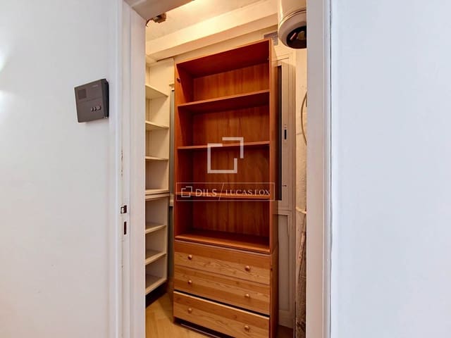4 quarto Apartamento para venda em Vilanova i la Geltrú - 324 000 € (Ref: 10026160)