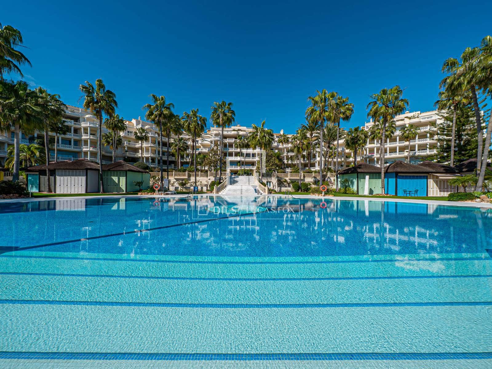 3 sovrum Lägenhet till salu i New Golden Mile med pool garage - 4 750 000 € (Ref: 10026161)
