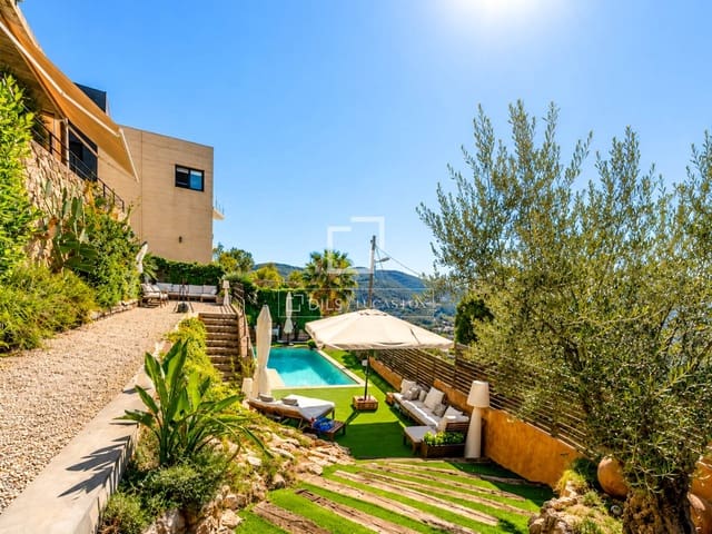 4 soverom Villa til salgs i Olivella med svømmebasseng garasje - € 890 000 (Ref: 10026162)