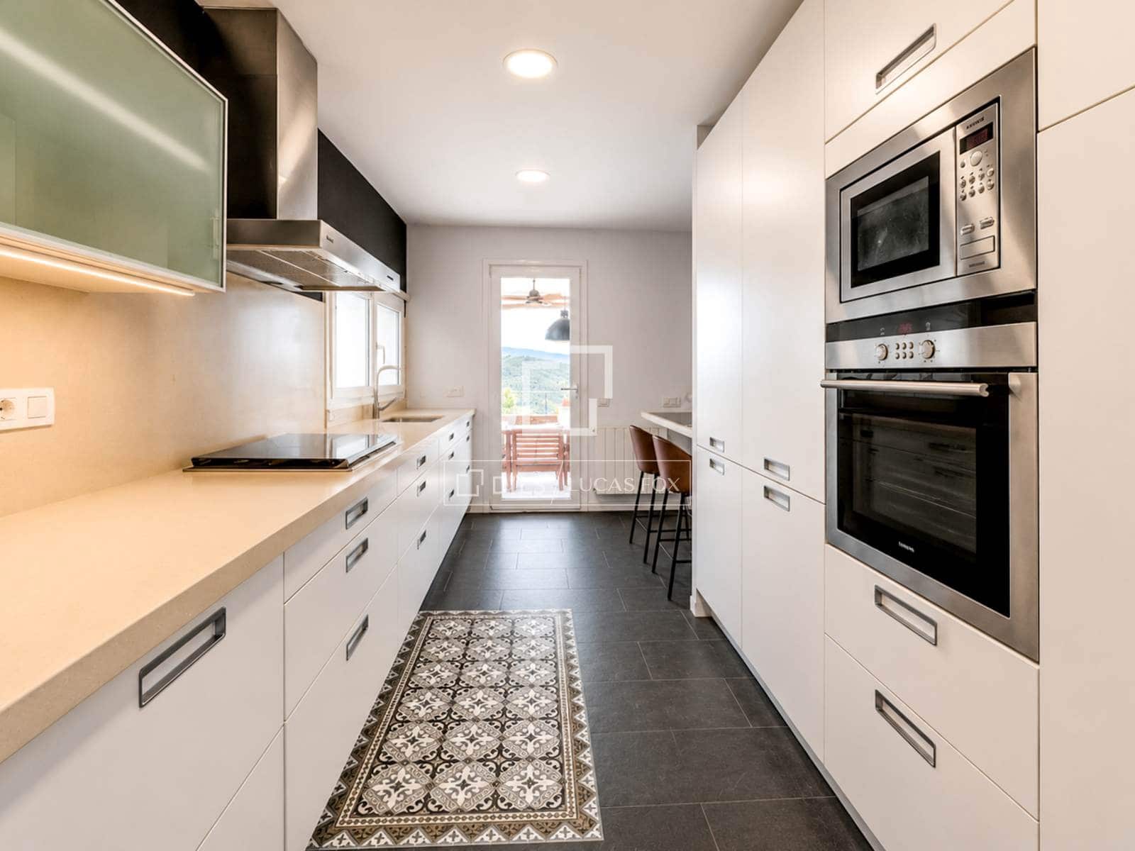 4 sovrum Villa till salu i Olivella med pool garage - 890 000 € (Ref: 10026162)