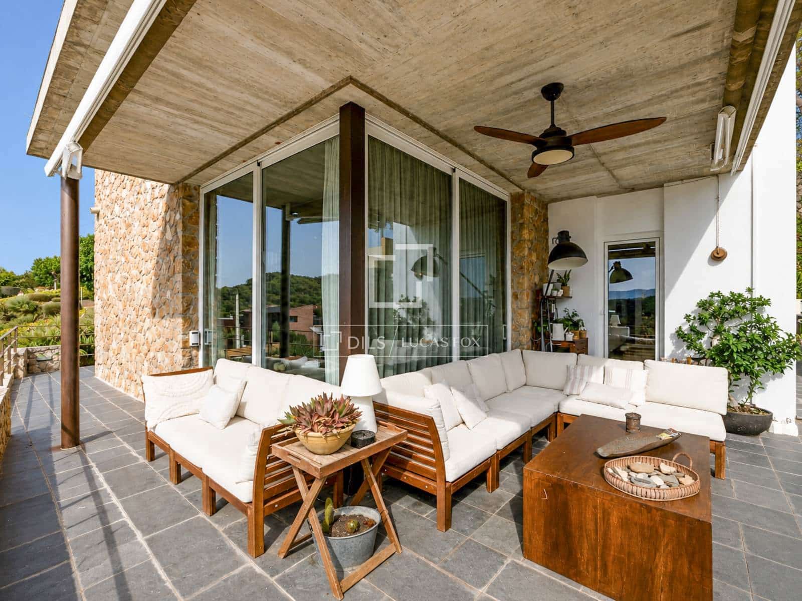 4 sovrum Villa till salu i Olivella med pool garage - 890 000 € (Ref: 10026162)