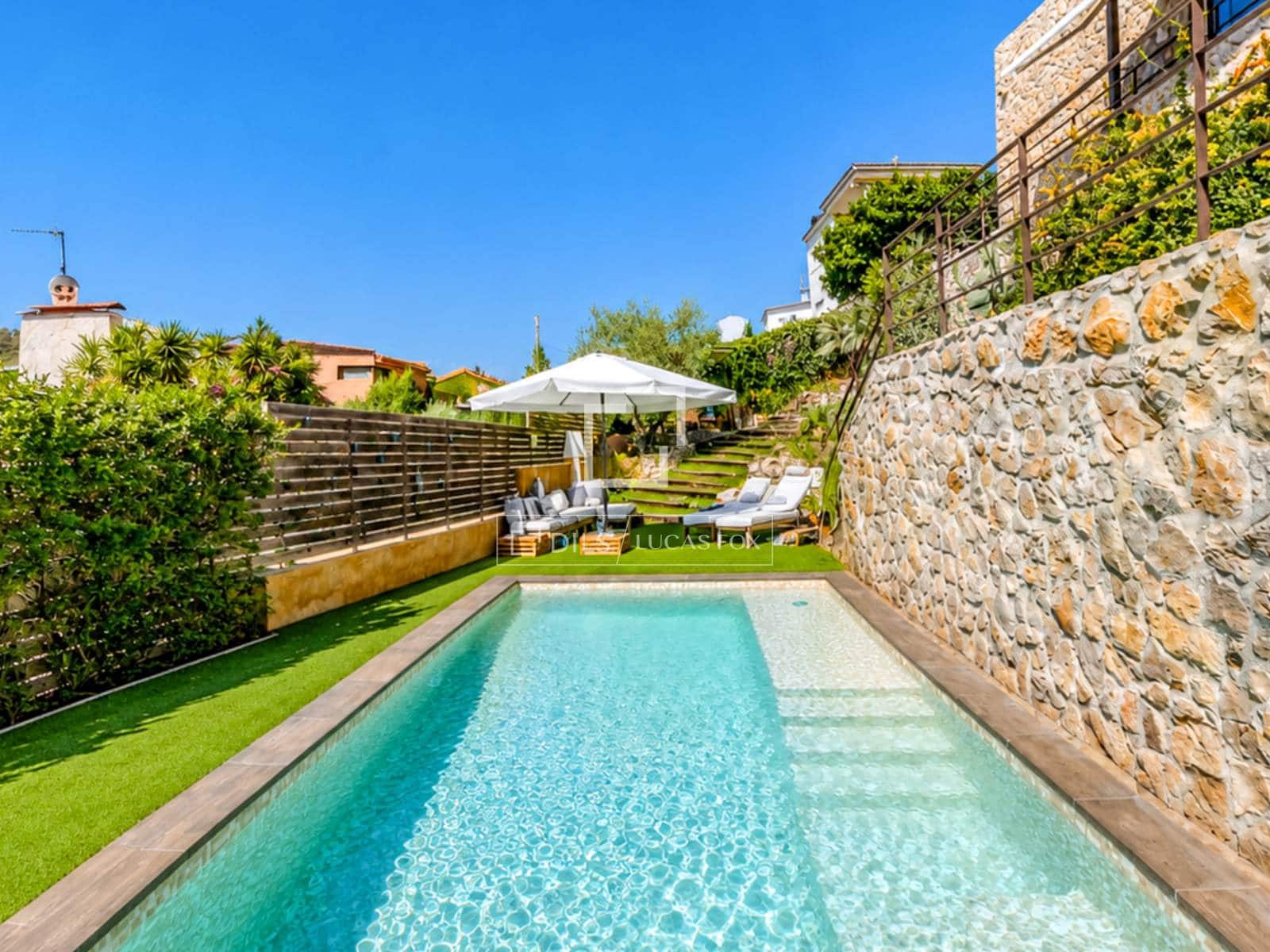 4 sovrum Villa till salu i Olivella med pool garage - 890 000 € (Ref: 10026162)