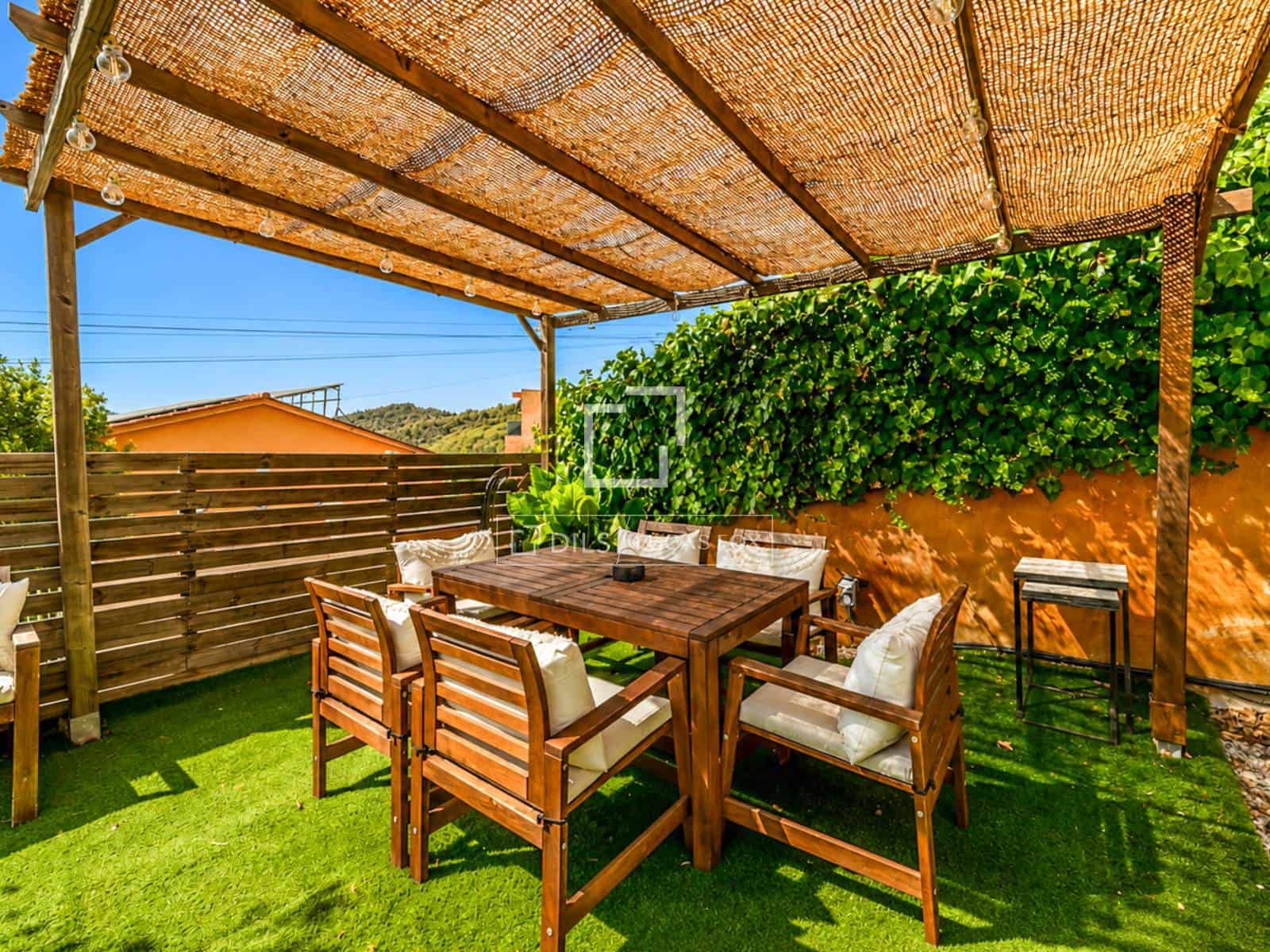 4 sovrum Villa till salu i Olivella med pool garage - 890 000 € (Ref: 10026162)