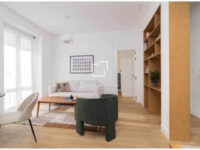 2 Zimmer Apartment zu verkaufen in Madrid Stadt mit Garage - 735.000 € (Ref: 10026249)