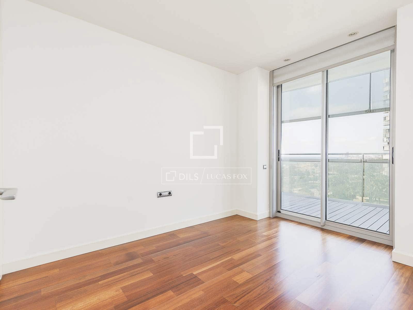 3 sypialnia Apartament na sprzedaż w Miasto Barcelona z basenem garażem - 1 595 000 € (Ref: 10026251)