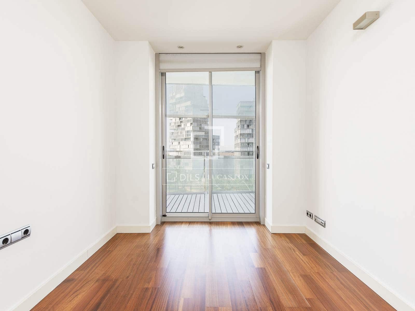 3 sypialnia Apartament na sprzedaż w Miasto Barcelona z basenem garażem - 1 595 000 € (Ref: 10026251)