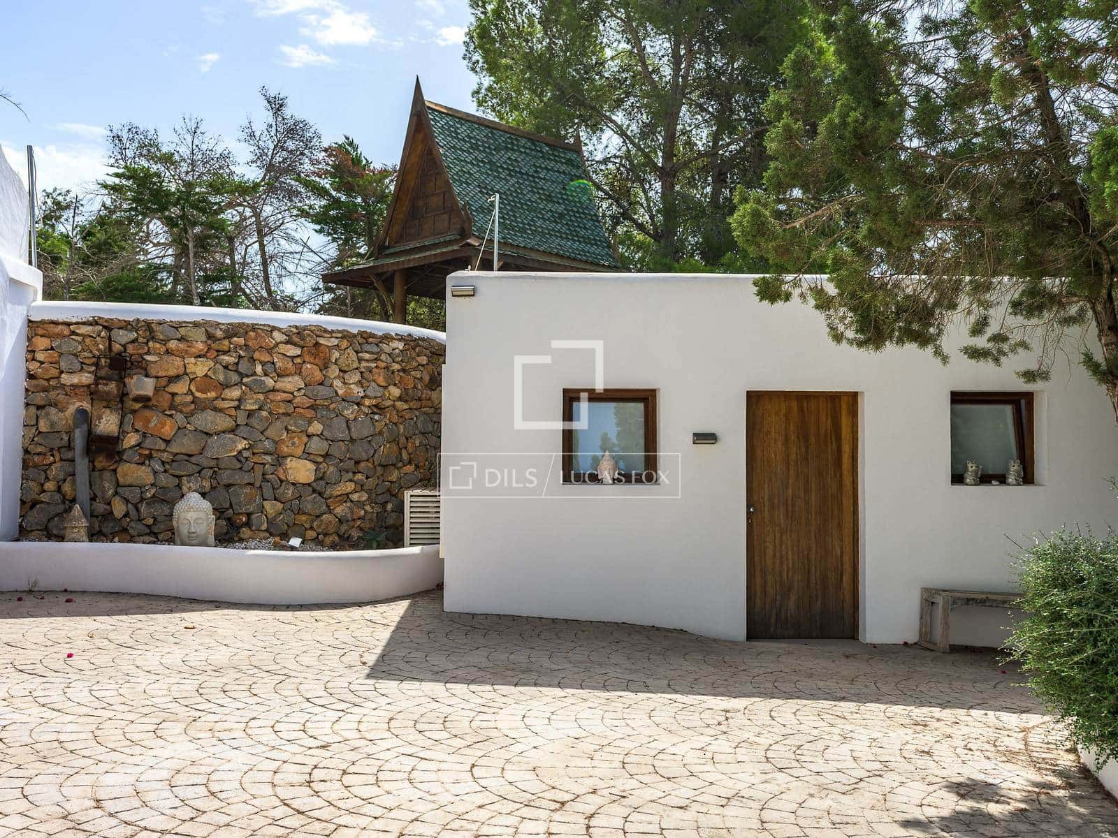 5 bedroom Villa for sale in Sant Jordi de Ses Salines with pool garage - € 2,750,000 (Ref: 10026479)