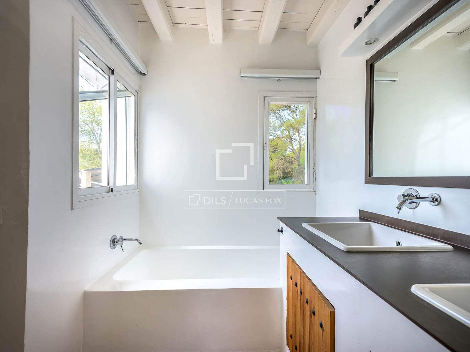 5 bedroom Villa for sale in Sant Jordi de Ses Salines with pool garage - € 2,750,000 (Ref: 10026479)