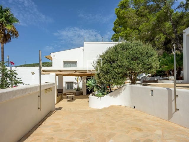 5 makuuhuone Huvila myytävänä paikassa Sant Jordi de Ses Salines, San Jose / Sant Josep de Sa Talaia mukana uima-altaan 
autotalli - 2 750 000 € (Ref: 10026479)