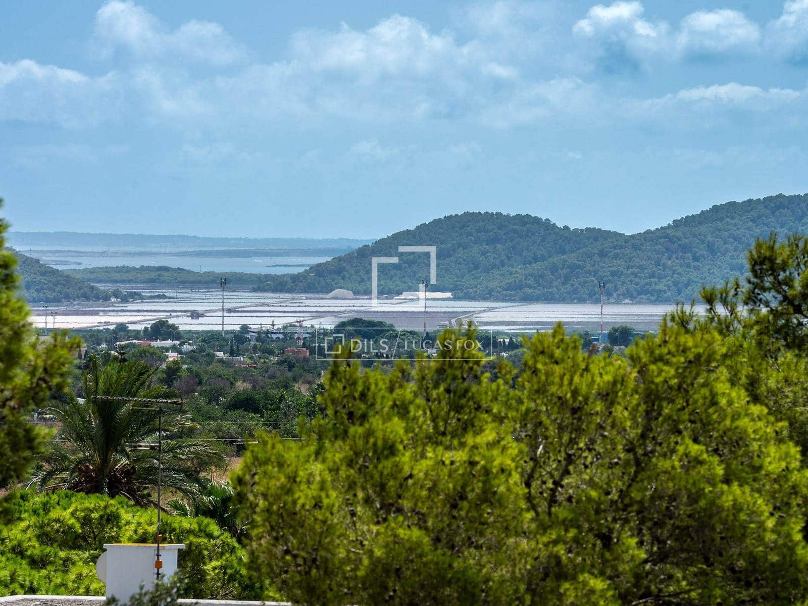 5 bedroom Villa for sale in Sant Jordi de Ses Salines with pool garage - € 2,750,000 (Ref: 10026479)