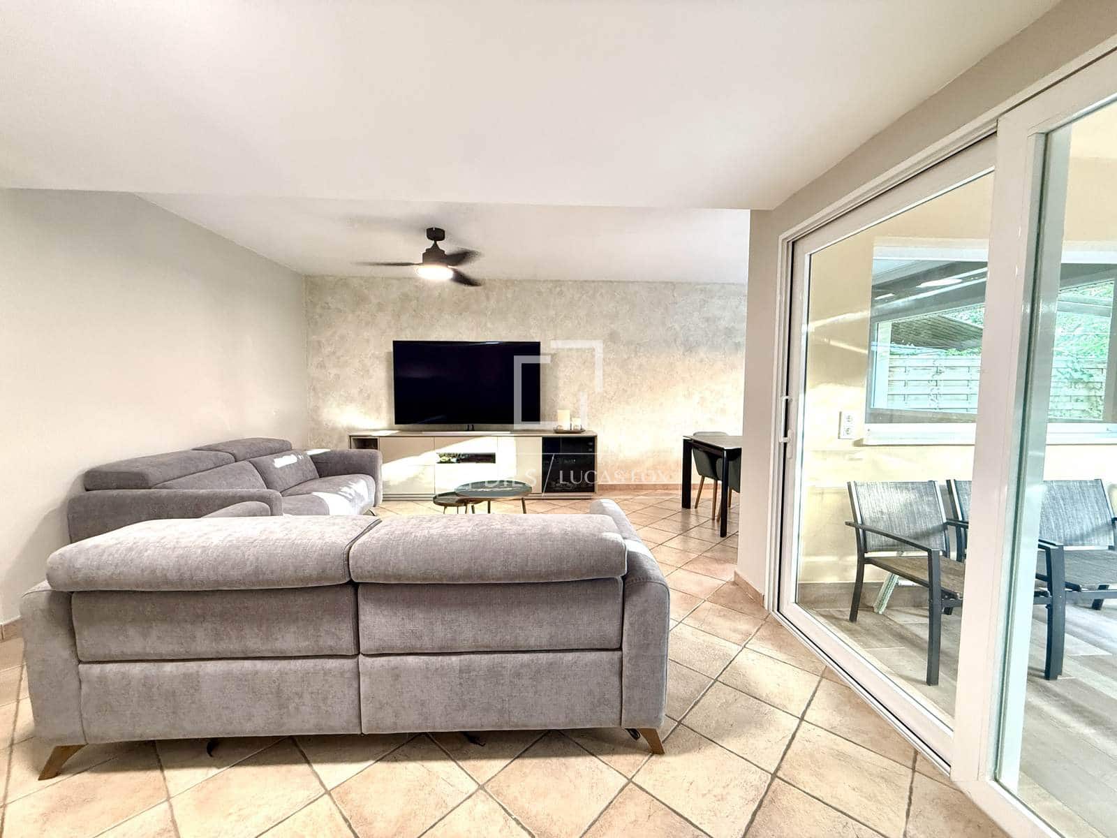 Chalet de 4 habitaciones en Alicante / Alacant ciudad en alquiler con piscina garaje - 3.500 € (Ref: 10026572)
