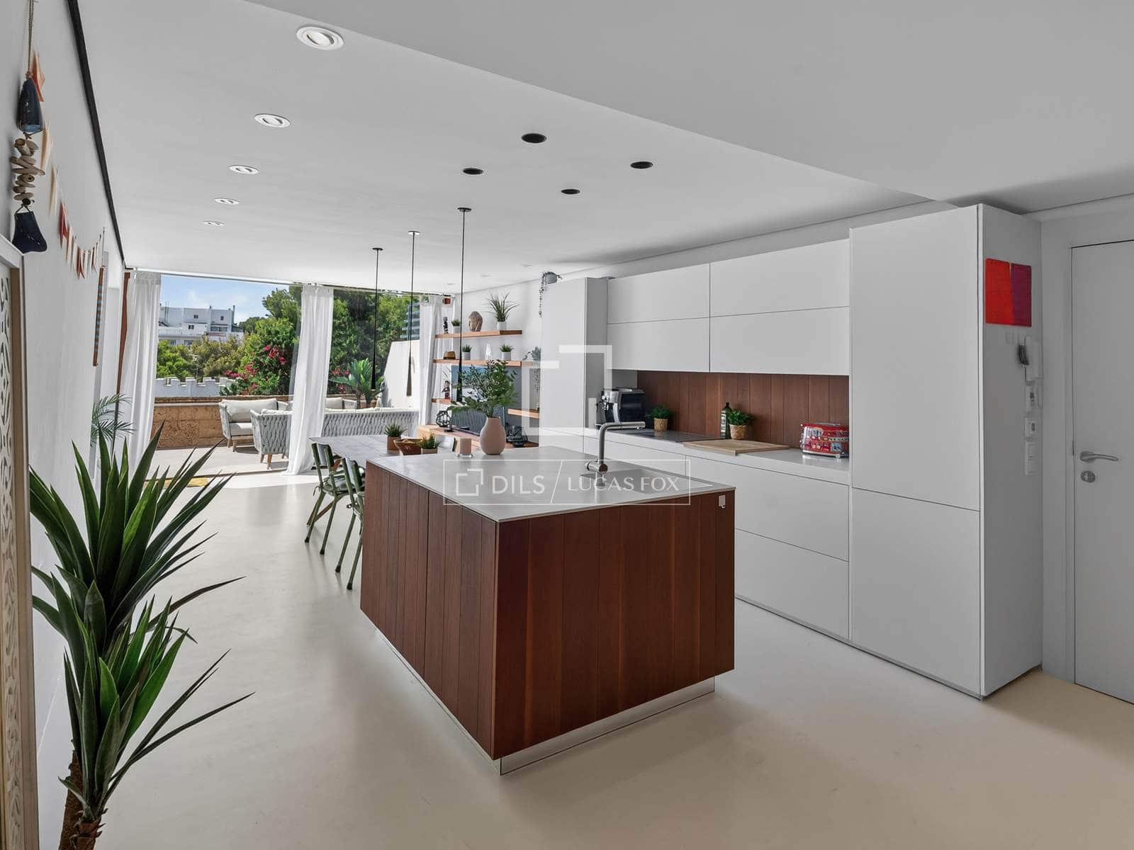 2 bedroom Apartment for sale in Calvia with pool garage - € 1,150,000 (Ref: 10030873)