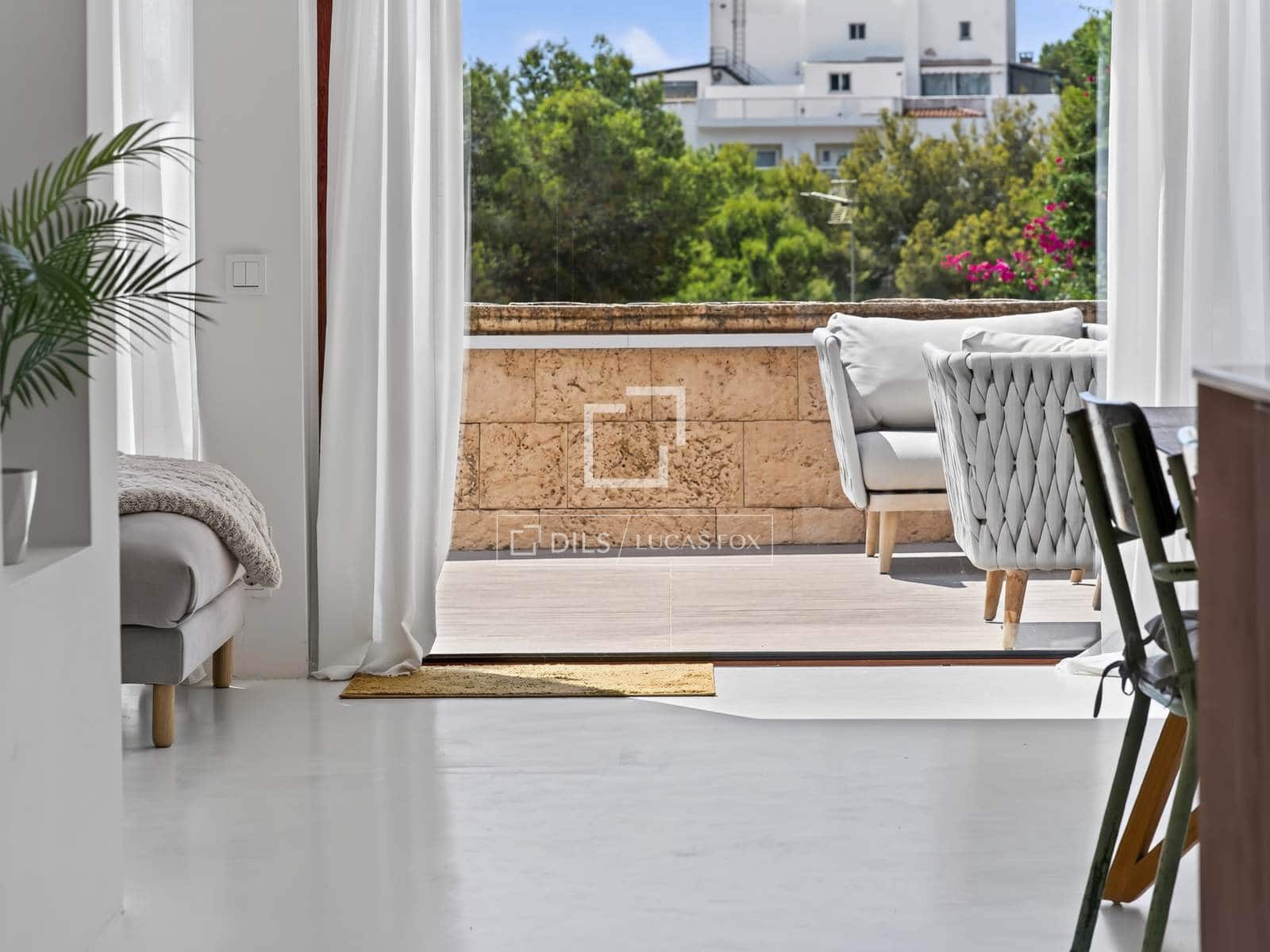 2 bedroom Apartment for sale in Calvia with pool garage - € 1,150,000 (Ref: 10030873)