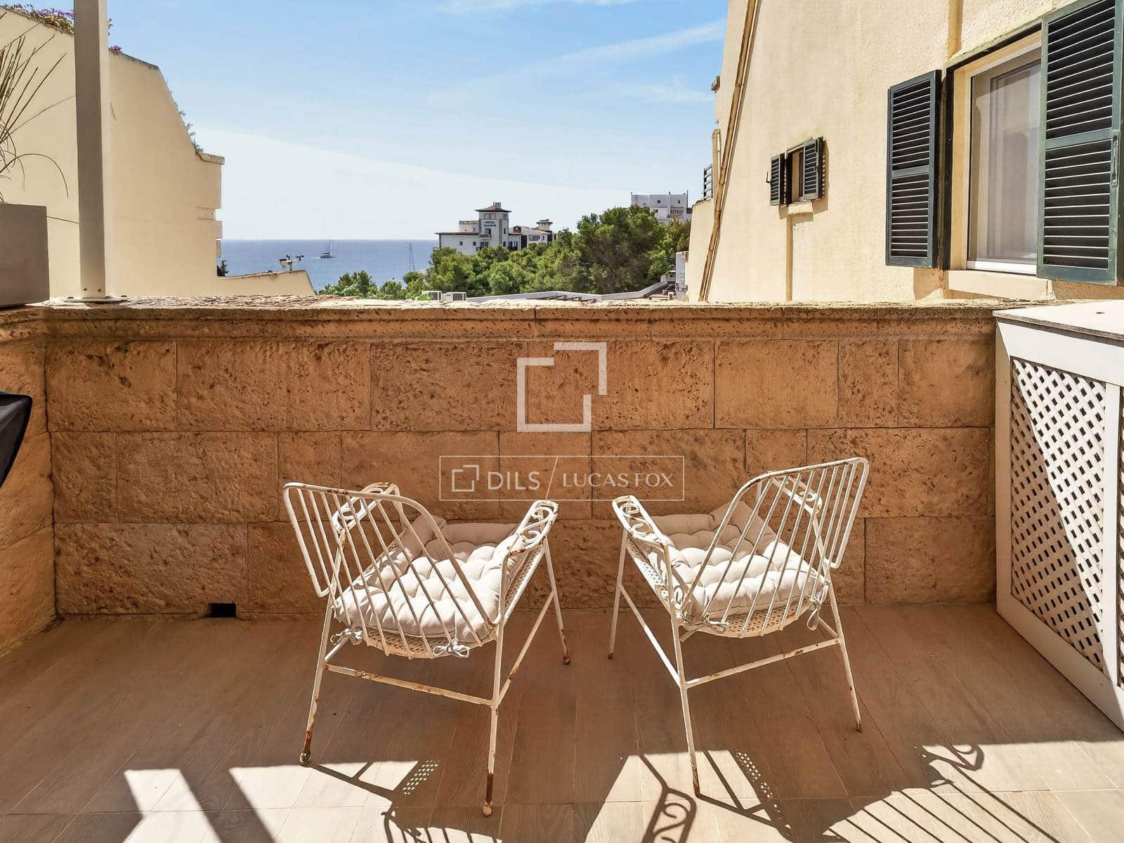 2 bedroom Apartment for sale in Calvia with pool garage - € 1,150,000 (Ref: 10030873)