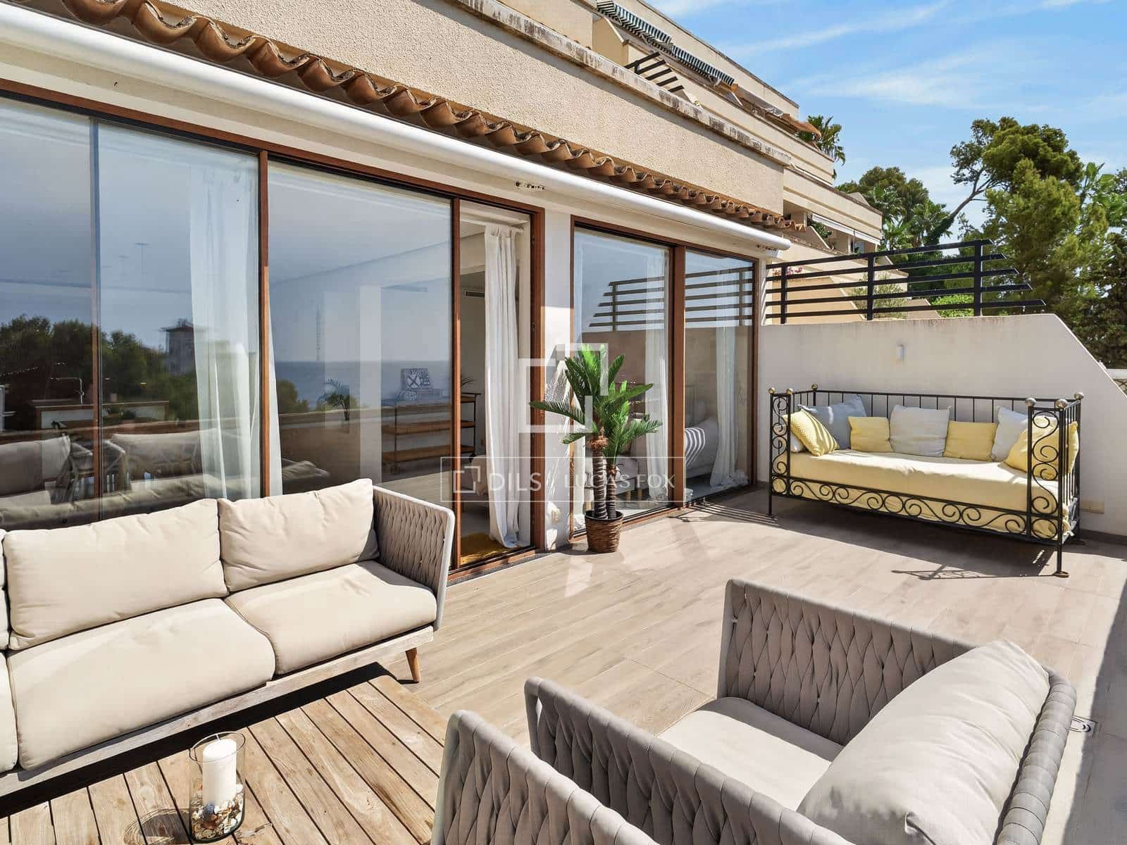 2 bedroom Apartment for sale in Calvia with pool garage - € 1,150,000 (Ref: 10030873)