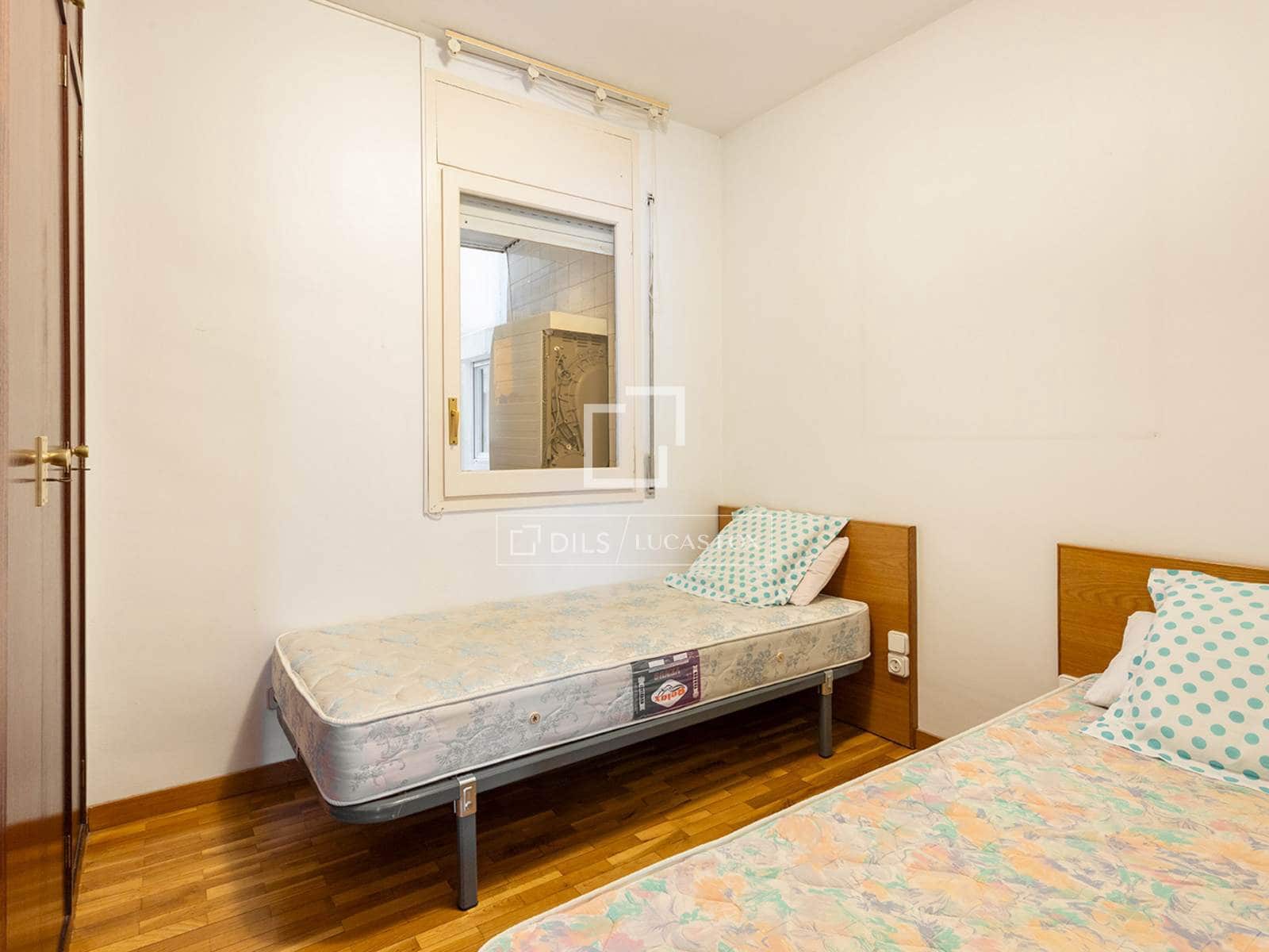 Apartamento de 4 habitaciones en Barcelona ciudad en venta con garaje - 985.000 € (Ref: 10030875)