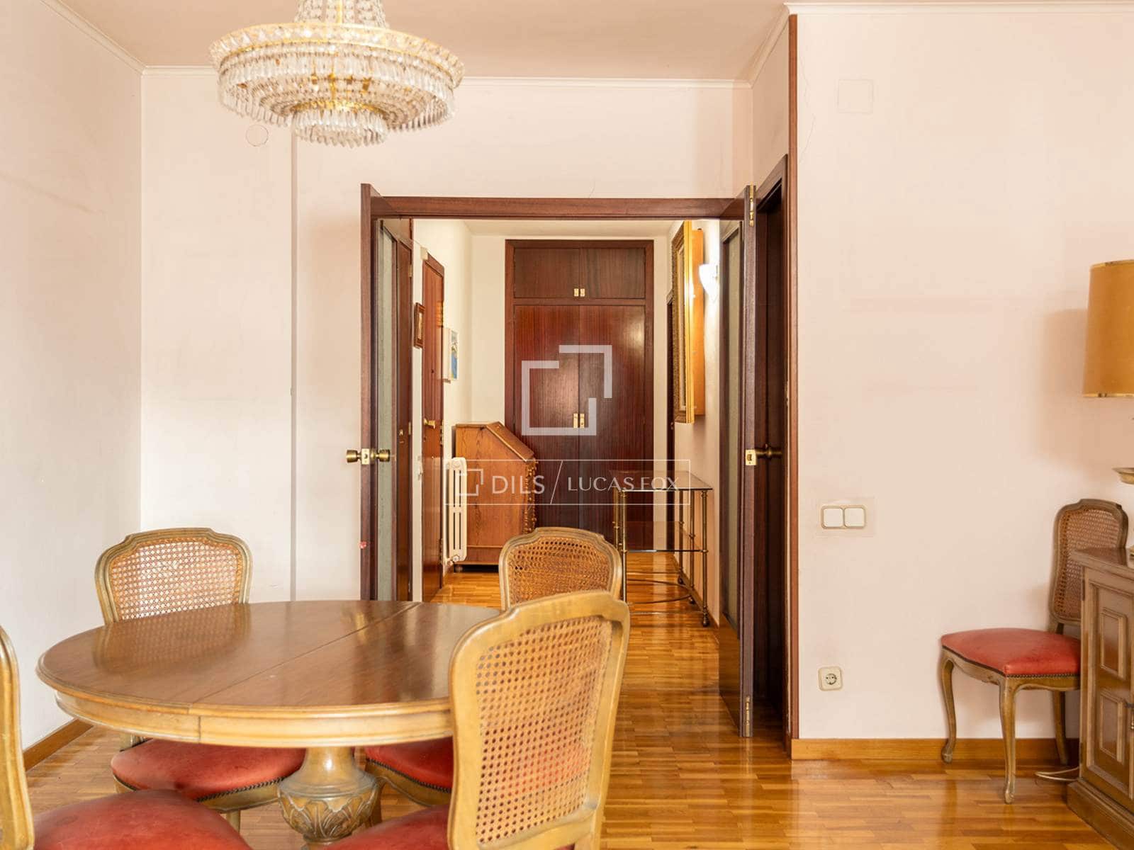 Apartamento de 4 habitaciones en Barcelona ciudad en venta con garaje - 985.000 € (Ref: 10030875)