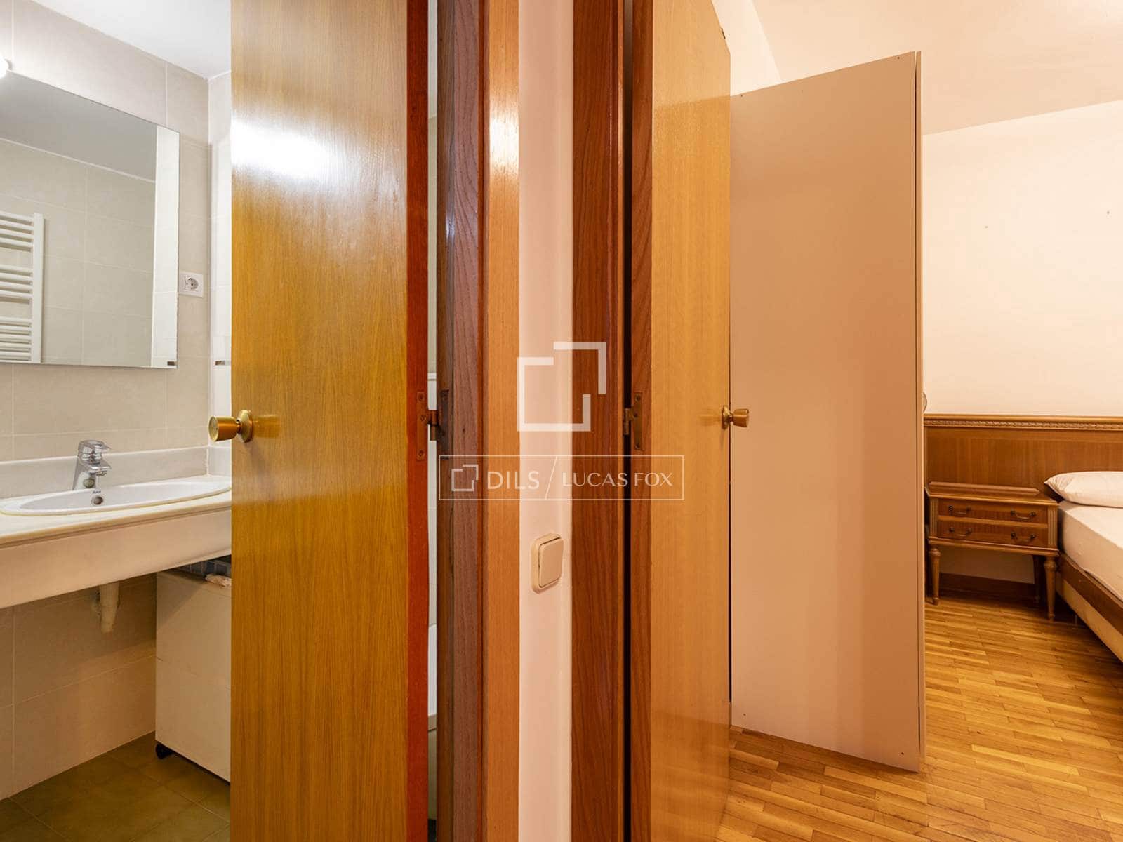 Apartamento de 4 habitaciones en Barcelona ciudad en venta con garaje - 985.000 € (Ref: 10030875)