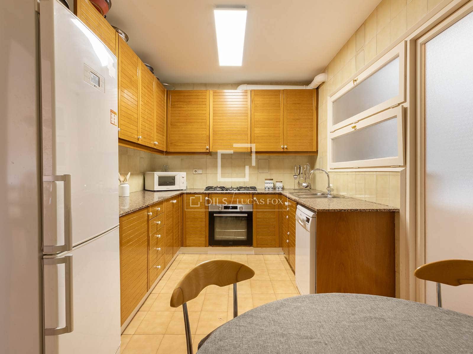 Apartamento de 4 habitaciones en Barcelona ciudad en venta con garaje - 985.000 € (Ref: 10030875)