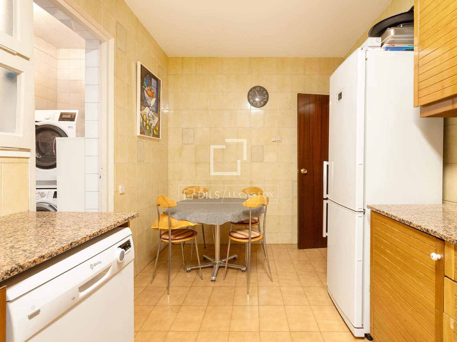 Apartamento de 4 habitaciones en Barcelona ciudad en venta con garaje - 985.000 € (Ref: 10030875)