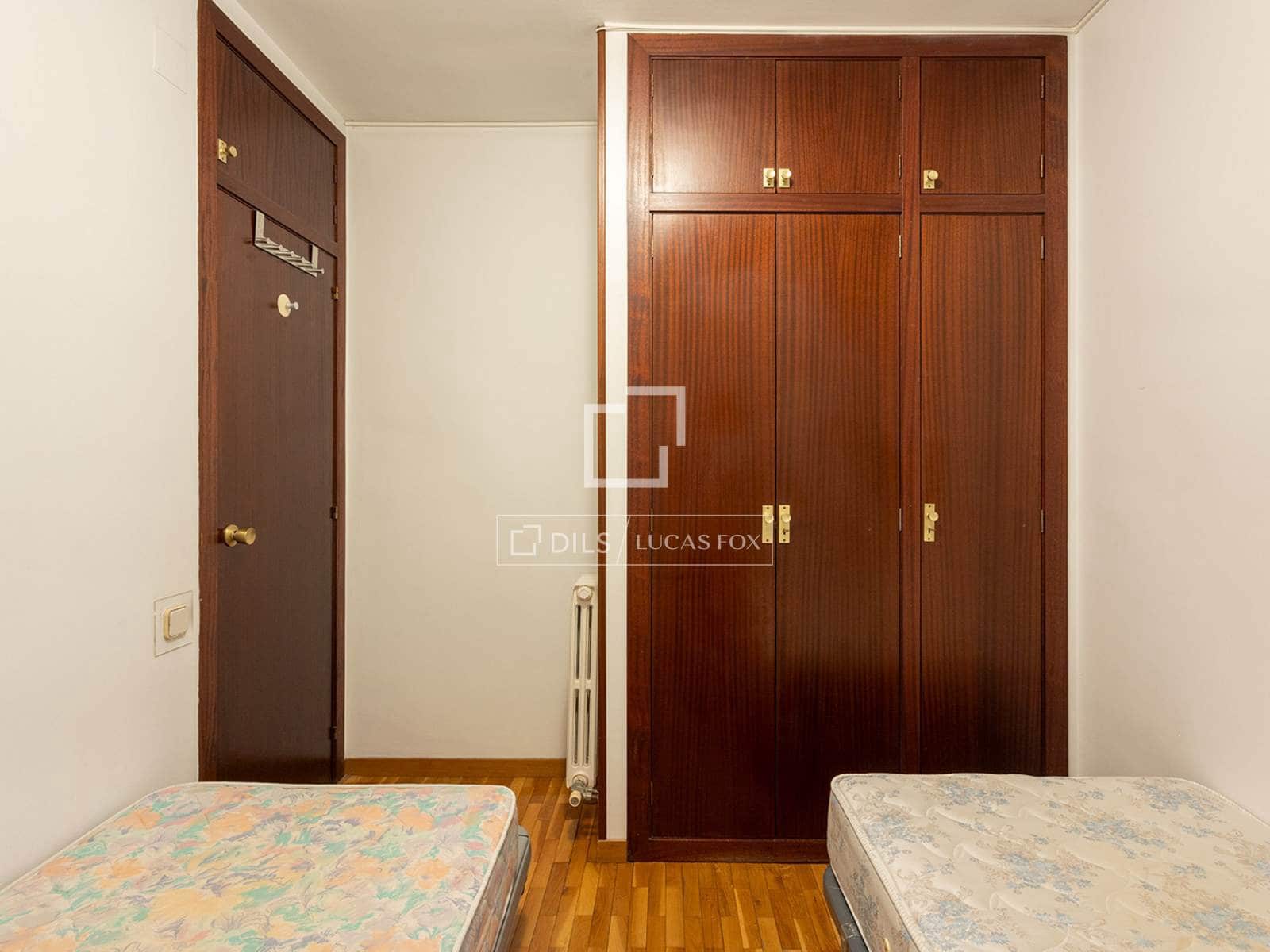 Apartamento de 4 habitaciones en Barcelona ciudad en venta con garaje - 985.000 € (Ref: 10030875)