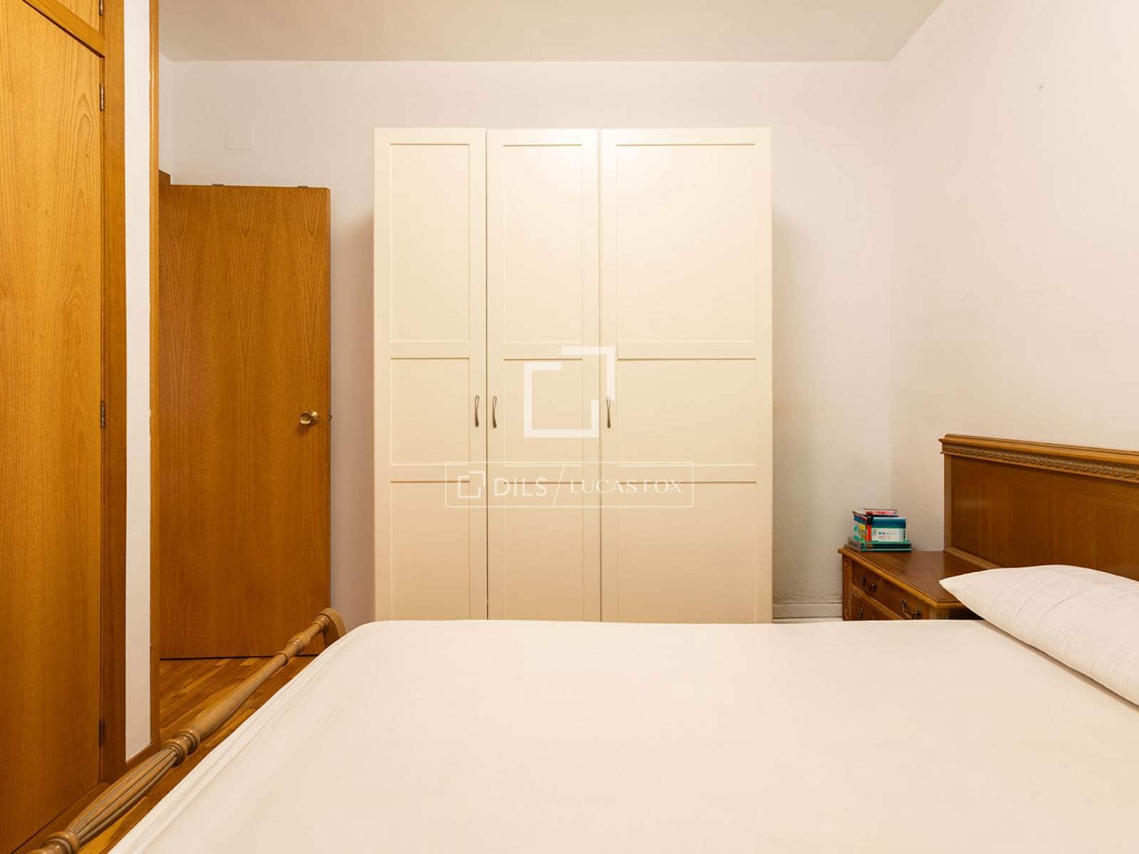 Apartamento de 4 habitaciones en Barcelona ciudad en venta con garaje - 985.000 € (Ref: 10030875)