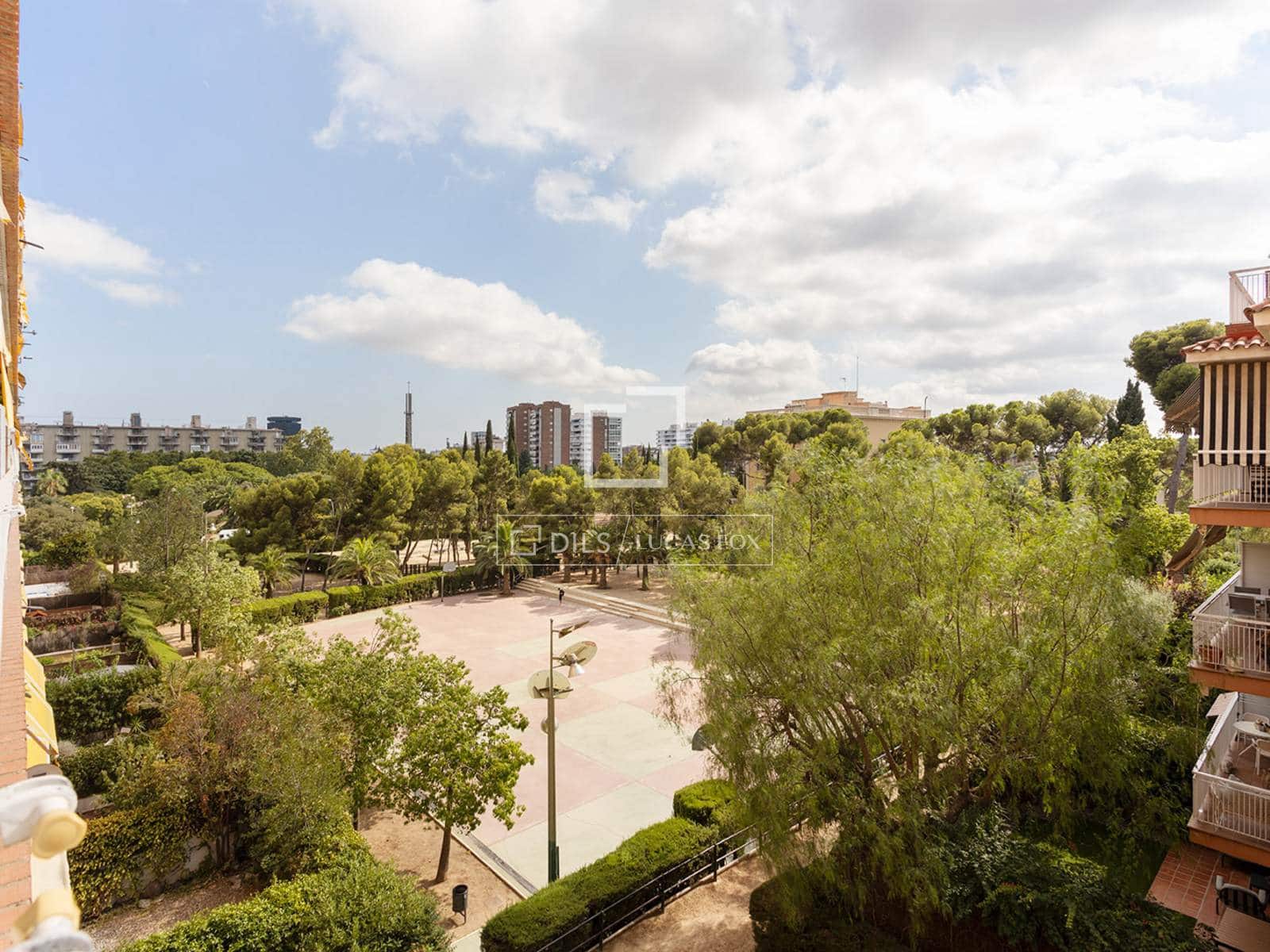 Apartamento de 4 habitaciones en Barcelona ciudad en venta con garaje - 985.000 € (Ref: 10030875)