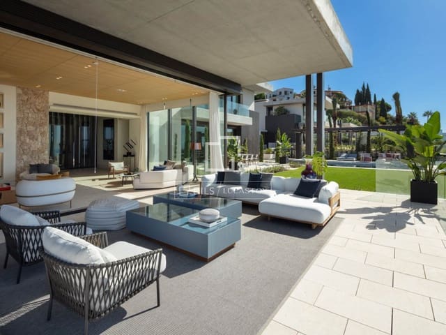 7 quarto Moradia para venda em Marbella com piscina garagem - 9 950 000 € (Ref: 10031150)