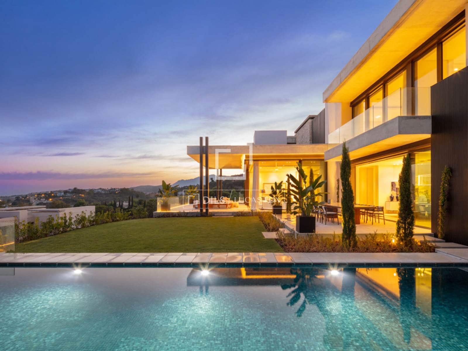 7 quarto Moradia para venda em Marbella com piscina garagem - 9 950 000 € (Ref: 10031150)