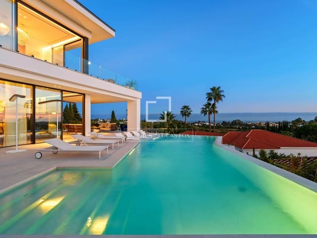 5 bedroom Villa for sale in Marbella with pool garage - € 5,195,000 (Ref: 10031151)