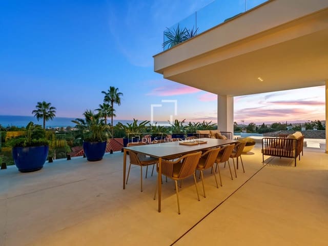 5 bedroom Villa for sale in Marbella with pool garage - € 5,195,000 (Ref: 10031151)