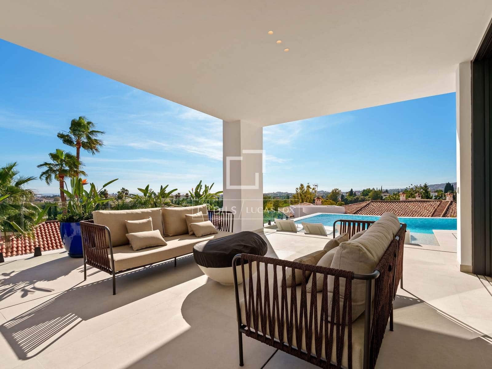 5 bedroom Villa for sale in Marbella with pool garage - € 5,195,000 (Ref: 10031151)