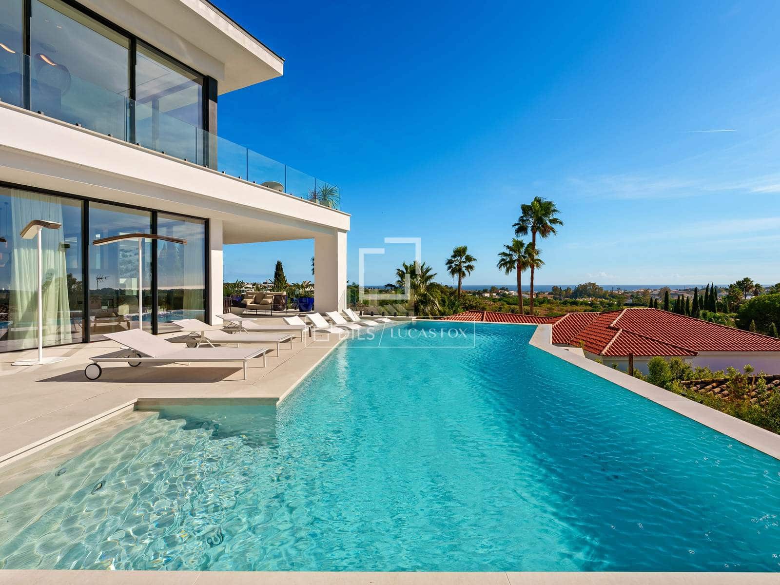5 bedroom Villa for sale in Marbella with pool garage - € 5,195,000 (Ref: 10031151)