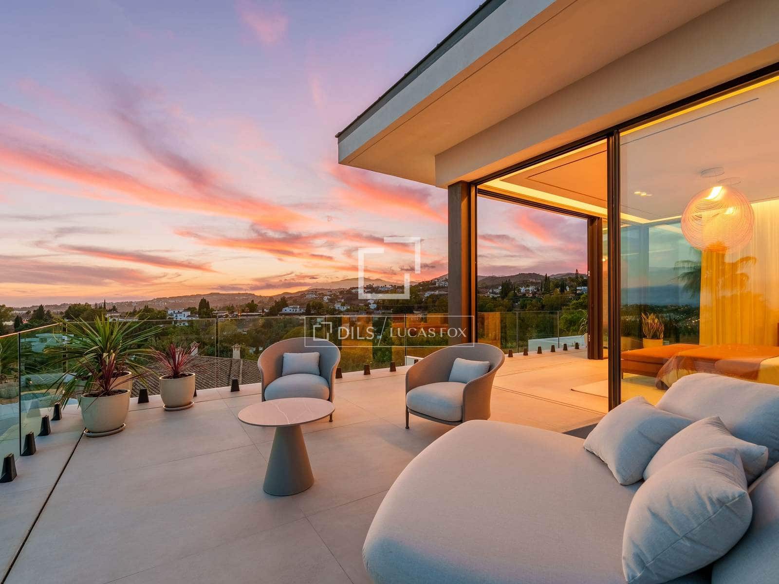 5 bedroom Villa for sale in Marbella with pool garage - € 5,195,000 (Ref: 10031151)