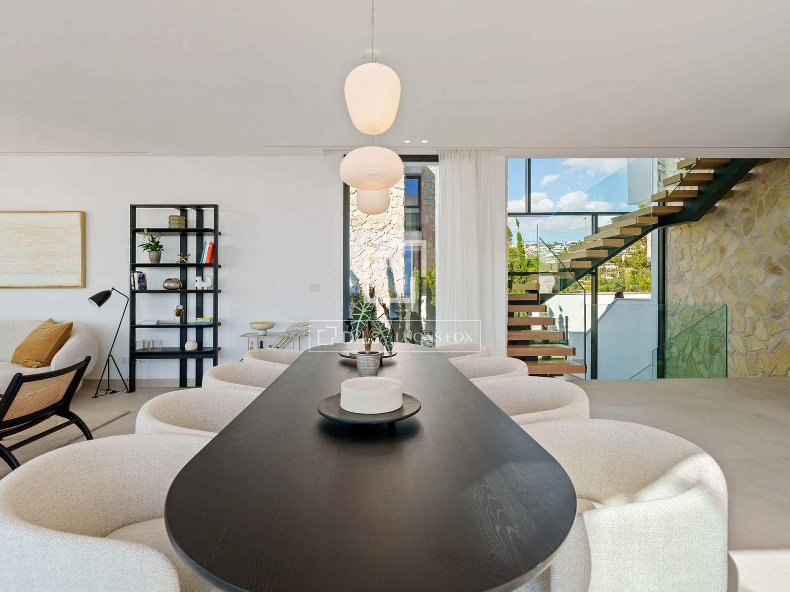 5 bedroom Villa for sale in Marbella with pool garage - € 5,195,000 (Ref: 10031151)