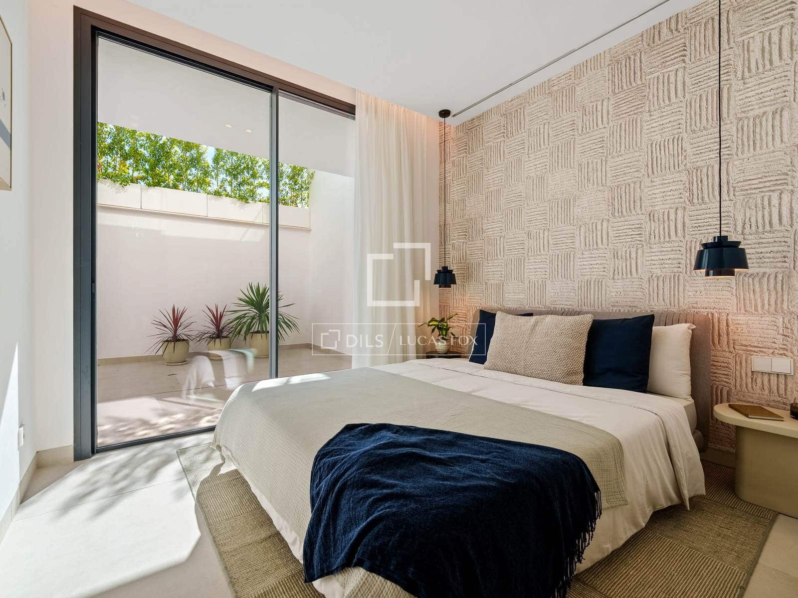 5 bedroom Villa for sale in Marbella with pool garage - € 5,195,000 (Ref: 10031151)