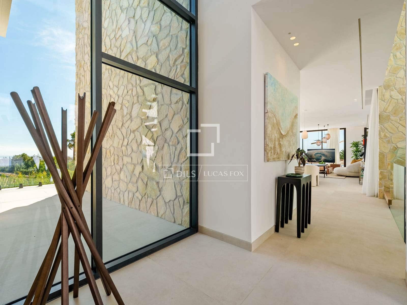5 bedroom Villa for sale in Marbella with pool garage - € 5,195,000 (Ref: 10031151)