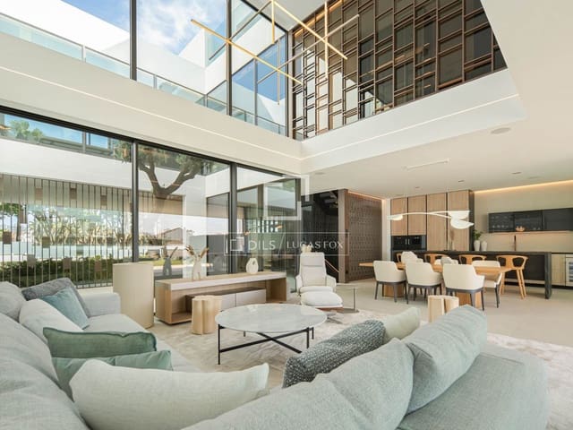 3 bedroom Villa for sale in Marbella with pool garage - € 6,300,000 (Ref: 10031152)