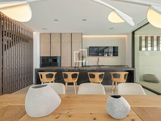 3 bedroom Villa for sale in Marbella with pool garage - € 6,300,000 (Ref: 10031152)