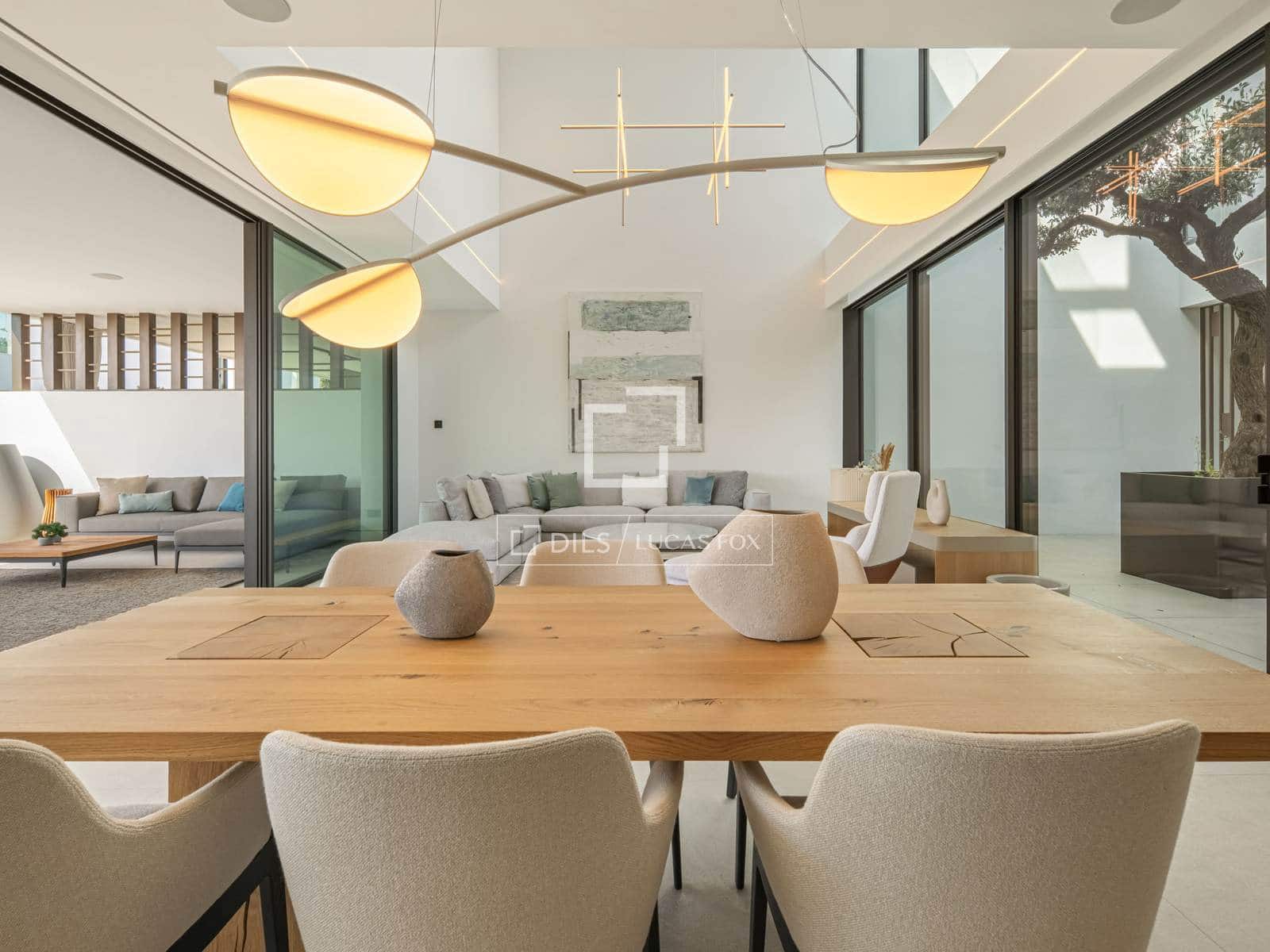 3 bedroom Villa for sale in Marbella with pool garage - € 6,300,000 (Ref: 10031152)