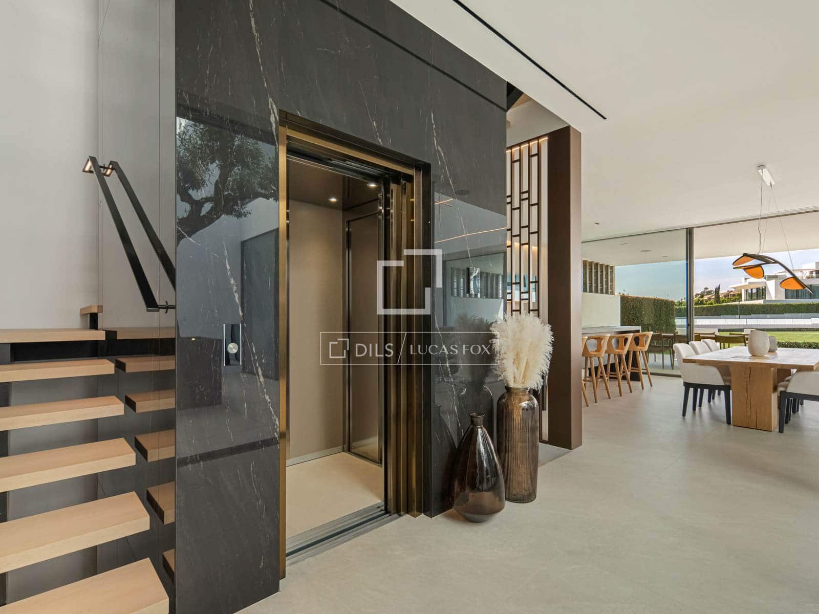 3 bedroom Villa for sale in Marbella with pool garage - € 6,300,000 (Ref: 10031152)