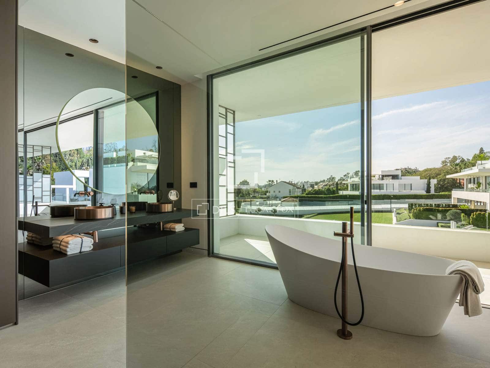 3 bedroom Villa for sale in Marbella with pool garage - € 6,300,000 (Ref: 10031152)