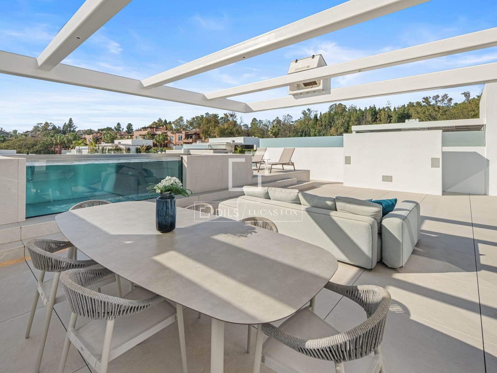 3 bedroom Villa for sale in Marbella with pool garage - € 6,300,000 (Ref: 10031152)