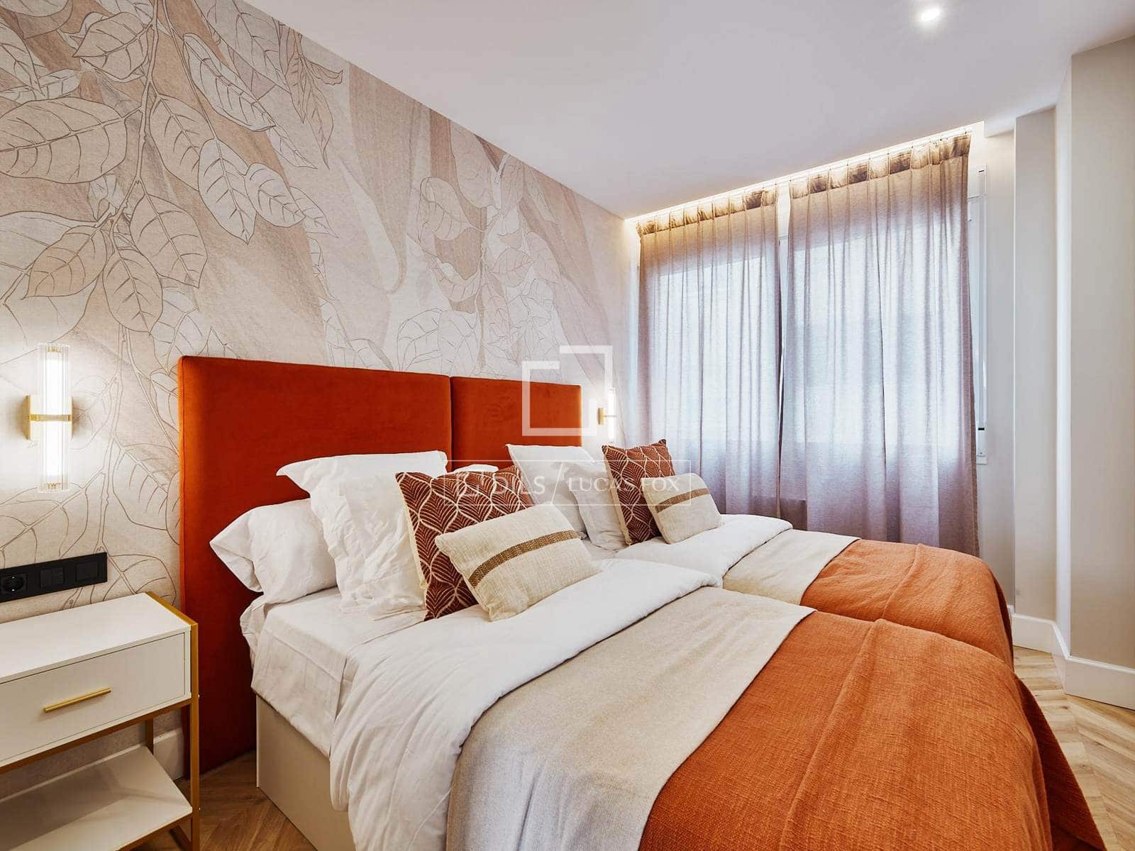 2 bedroom Apartment for sale in Madrid city with pool - € 1,429,000 (Ref: 10031153)