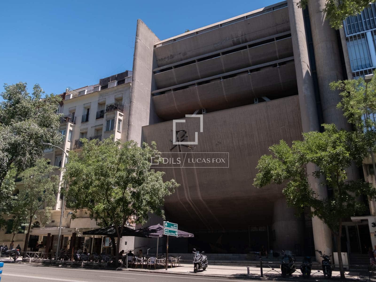 2 bedroom Apartment for sale in Madrid city with pool - € 1,429,000 (Ref: 10031153)